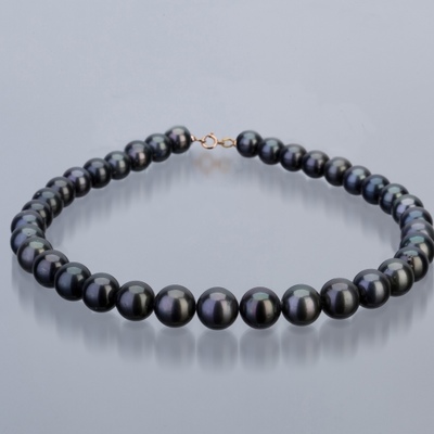 Уникальное ожерелье из черного жемчуга Таити